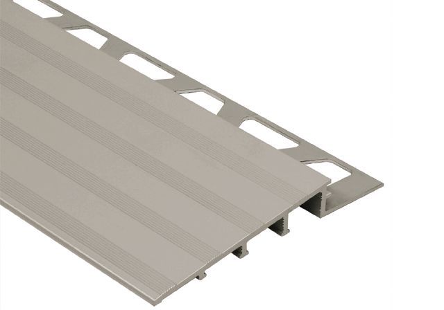 Schluter RENO-RAMP profilé réducteur large en aluminium anodisé mat, 3-1/2 in x 8 ft (2-1/2 in x 9/16 in, 15 mm)