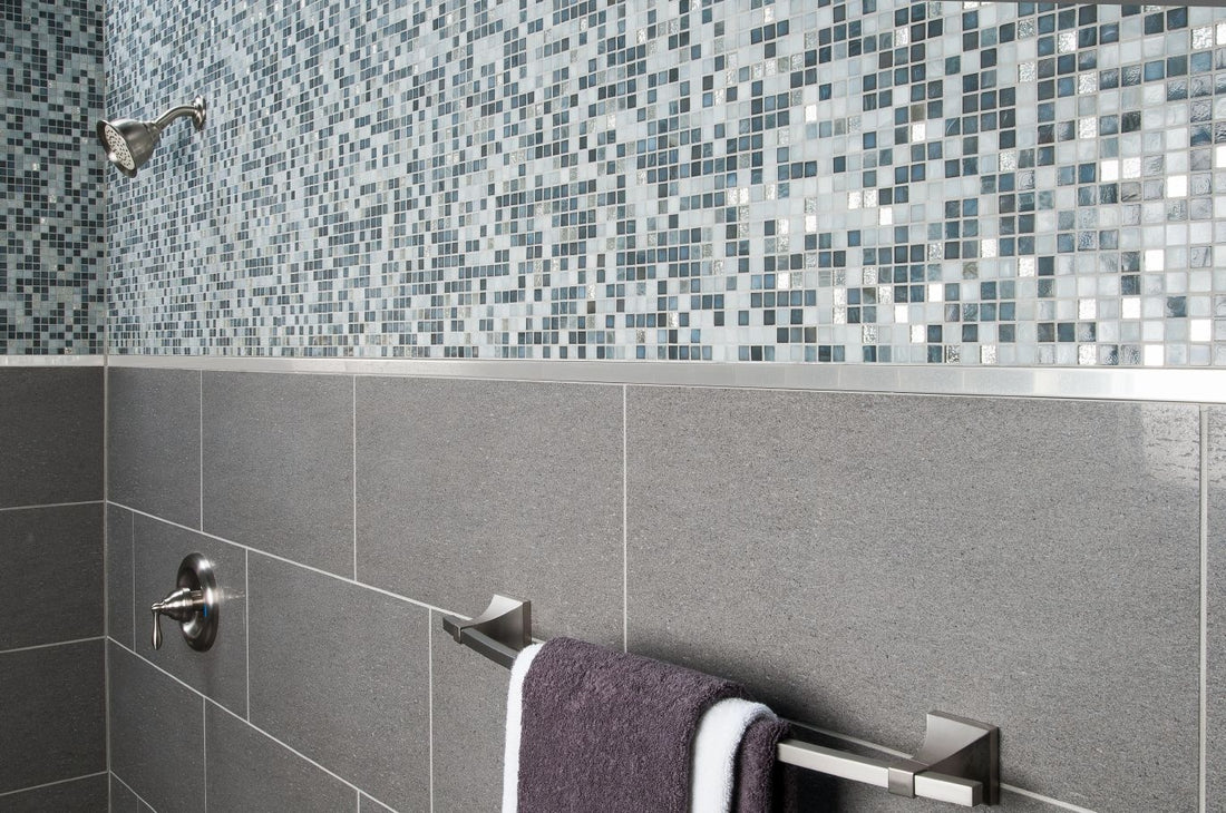 Schluter DESIGNLINE Profil décoratif de bordure - aluminium anodisé nickel poli 1/4" (6 mm) x 8' 2-1/2"