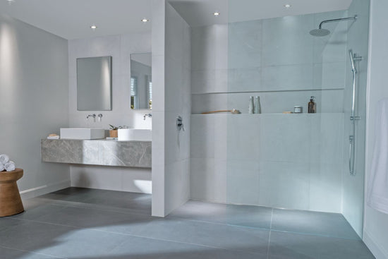 Schluter KERDI-LINE-VARIO Drain linéaire encastré avec design de grille Floral - acier inoxydable (V4) brossé 1-1/16" x 48"
