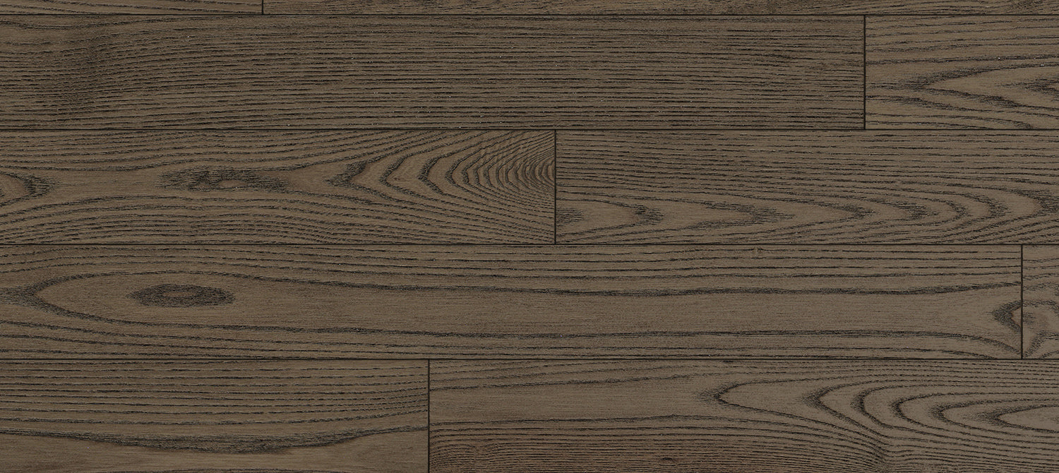Preverco Bois franc SolidClassic Frêne Nuance Komodo Mat, planche 4‑1/4 po x 3/4 po, grain naturel et finition mate