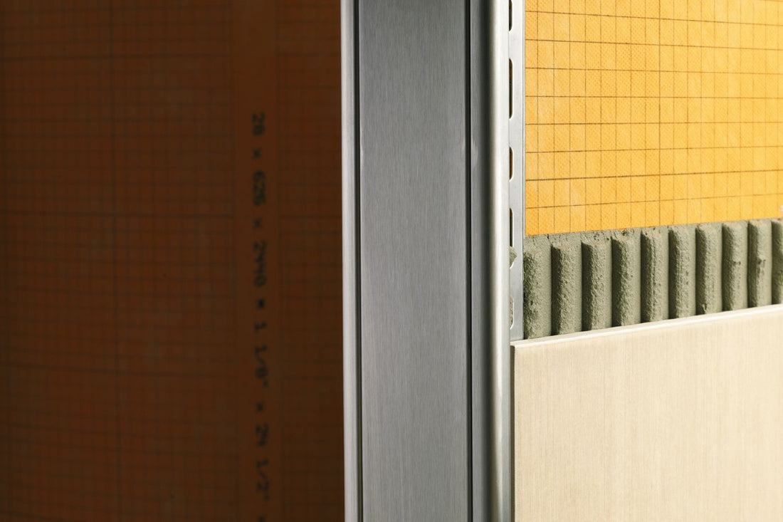 Schluter KERDI-BOARD-ZA Coin extérieur de finition en "U" 90° - acier inoxydable (V2) brossé 2"