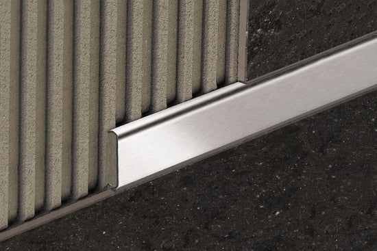Schluter DESIGNLINE Profil décoratif de bordure - aluminium anodisé chrome poli 1/4" (6 mm) x 8' 2-1/2"