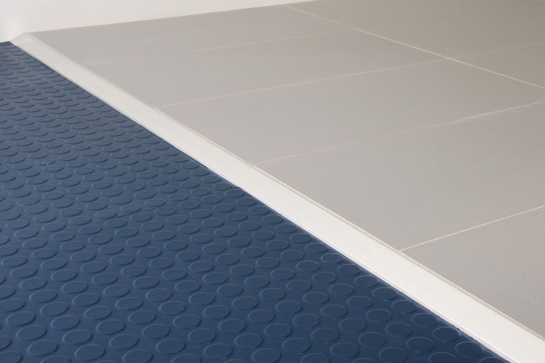 Schluter RENO-U Profilé réducteur - acier inoxydable (V2) 3/4" (20 mm) x 8' 2-1/2"