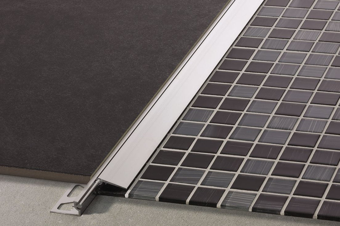 Schluter RENO-V profilé réducteur aluminium anodizé mat 1-3/16" x 8' 2-1/2" x 1/2" (12,5 mm)