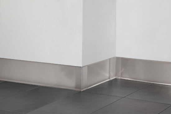 Schluter Designbase-SL Profilé de base mural DESIGNBASE-SL - aluminium anodisé mat 3-1/8" (80 mm) x 8' 2-1/2"