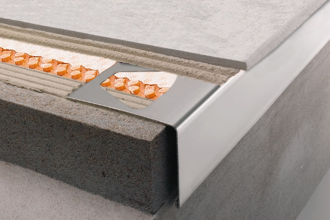 Schluter BARA-RW Profilé de bordure de balcon acier inoxydable (V2) 1-9/16" (40 mm) x 8' 2-1/2"