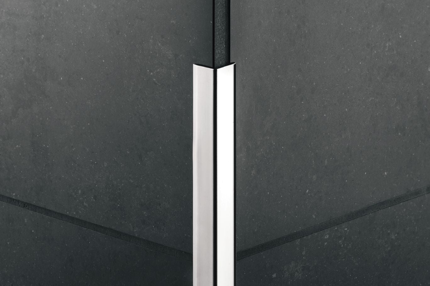 Schluter ECK-K Profilé robuste de protection des coins extérieurs 90° - acier inoxydable (V2) brossé 1-1/4" x 6' 7"