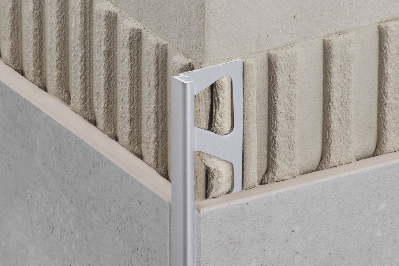 Schluter JOLLY Moulure de bordure de mur acier inoxydable brossé 7/16" (11 mm) x 8' 2-1/2"