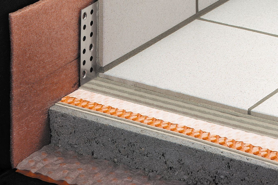 Schluter BARA-ESOT Profilé de support de plinthe acier inoxydable (V2) 2-3/8" (60 mm) x 8' 2-1/2"