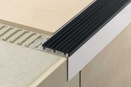 Schluter TREP-TAP Profilé de contremarche - aluminium anodisé mat 2" (50 mm) x 3' 3"