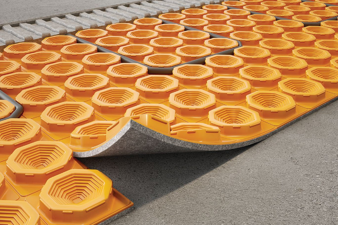 Schluter DITRA-HEAT-DUO-PS Membrane de désolidarisation autocollante en rouleau pour plancher chauffant 2' 7" x 33' - 8 mm (108 pi²)