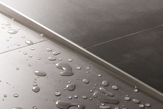 Schluter SHOWERPROFILE-SB Profilé incliné en 2 parties - acier inoxydable (V2) brossé 3/8" (10 mm) x 78-3/4"