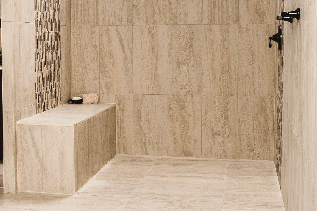 Schluter KERDI-SHOWER-SB Banc de douche préfabriqué triangulaire 16" x 16" x 20"