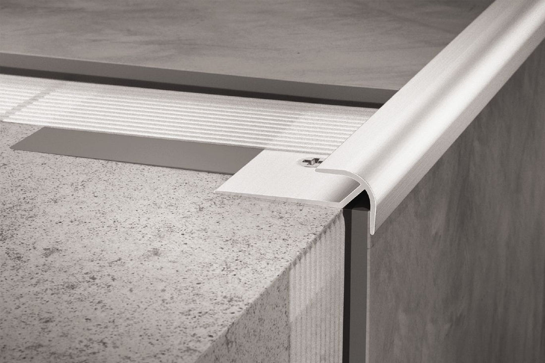 Schluter VINPRO-RO Profilé rond - aluminium anodisé nickel brossé 3/16" (5 mm) x 8' 2-1/2"