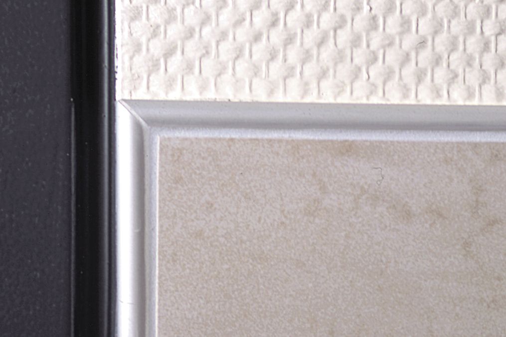 Schluter RONDEC-DB Profilé décoratif - aluminium anodisé laiton mat 17/32" (14 mm) x 8' 2-1/2"