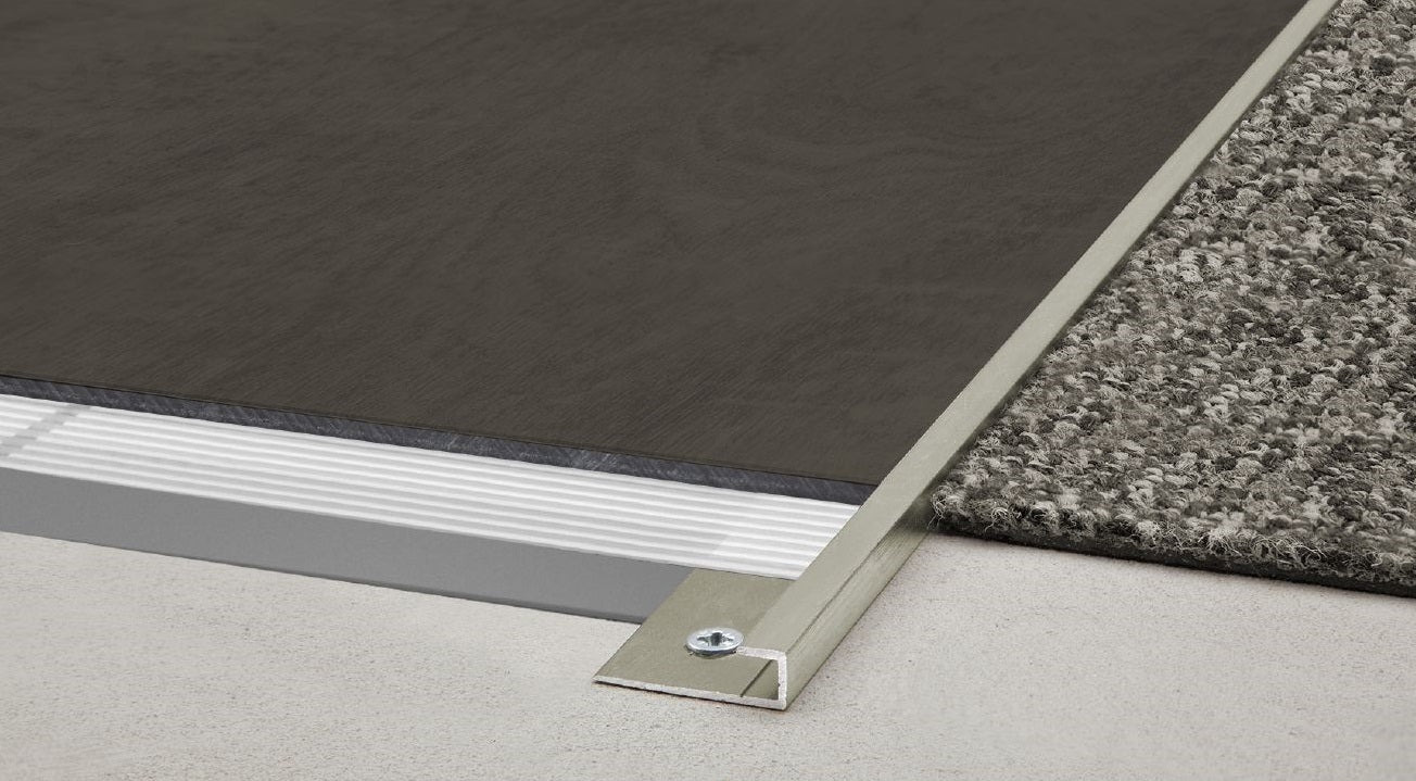 Schluter VINPRO-S Profilé de bordure pour revêtement de vinyle aluminium anodisé nickel brossé 21/64" (8.5 mm) x 8' 2-1/2"