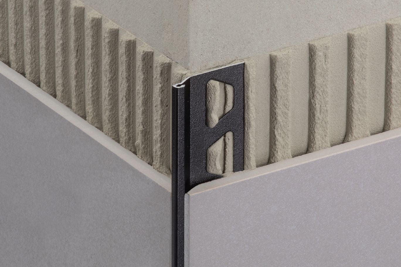 Schluter FINEC-SQ Moulure de finition et de protection des rebords avec surface visible mince et carrée Aluminium Gris pierre 7/16" (11 mm) x 8' 2-1/2"